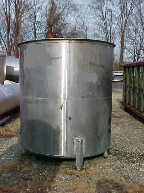1000 gallon open top water tank