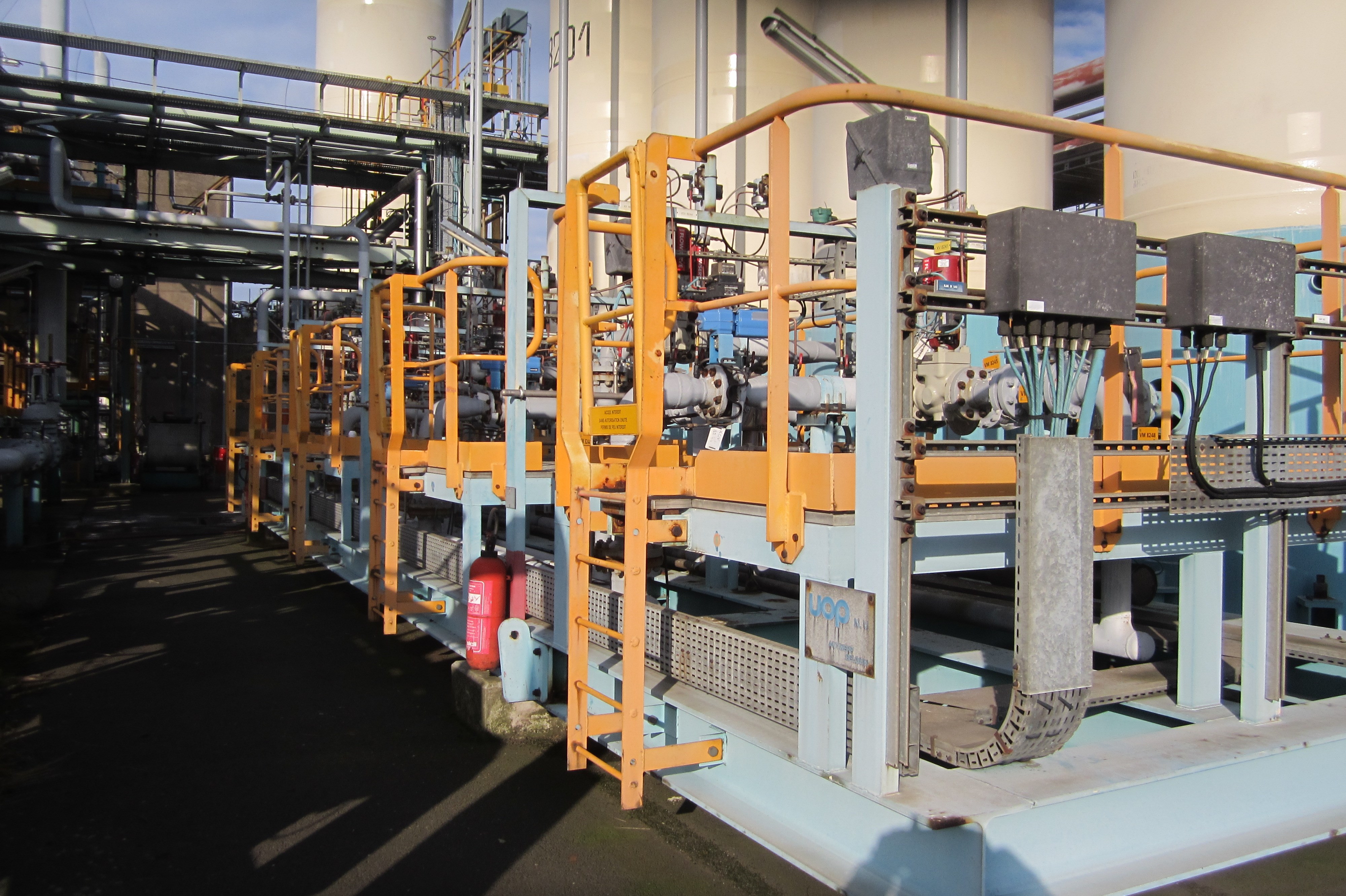 Used Hydrogen Purification Plant 7 200 Nm3 hr For Sale At Phoenix used-hydrogen-purification-plant-7-200-nm3-hr-for-sale-at-phoenix
