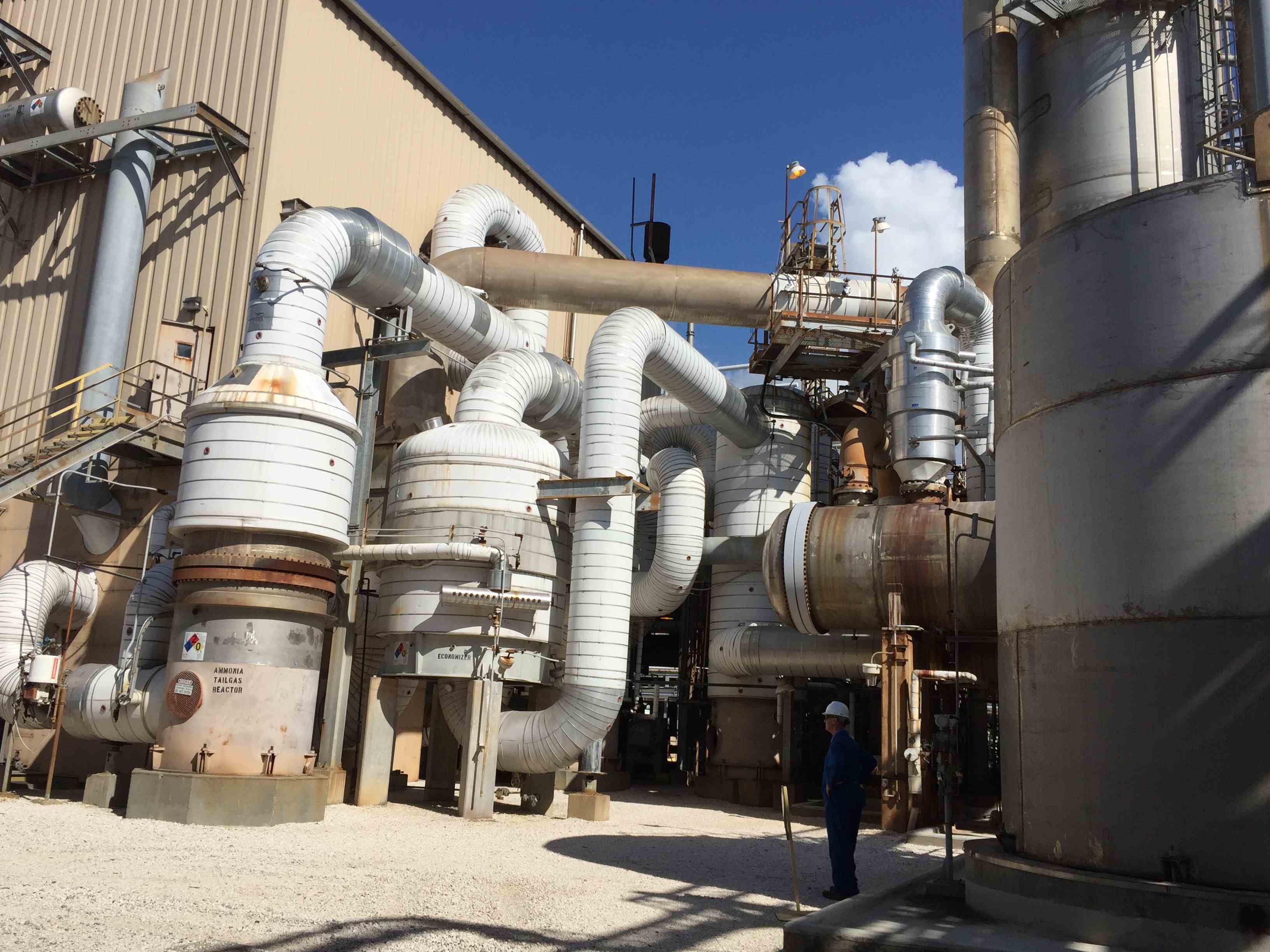 Understanding the 3 Different Nitric Acid Production Processes