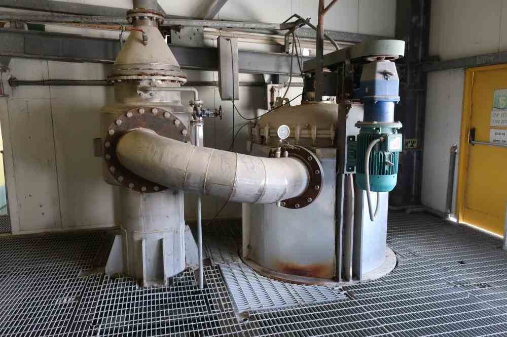 215 Sq Ft Luwa Wiped / Thin Film Evaporator 13739 New Used and