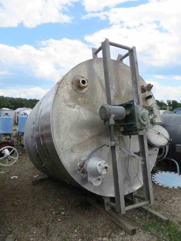 2000 Gal Stainless Steel Tank 13920 New Used and Surplus Equipment