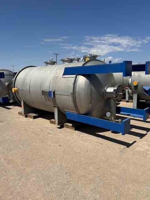 2750 Gal Equipromex 304 Stainless Steel Pressure Vessel