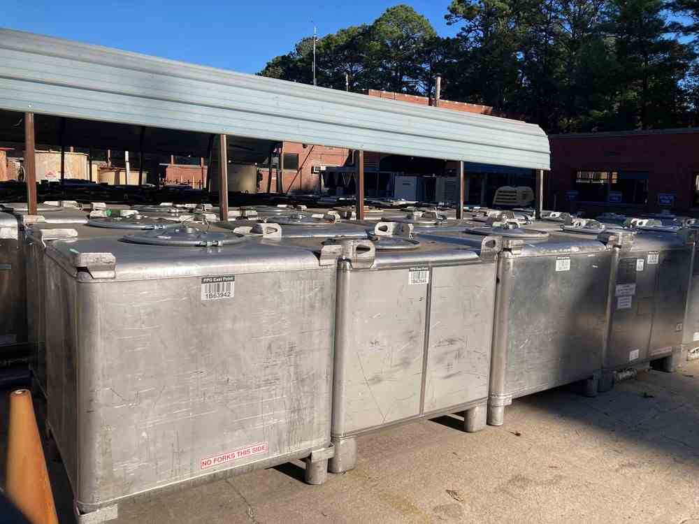 300 Gal 304 Stainless Steel Clawson Tank Tote