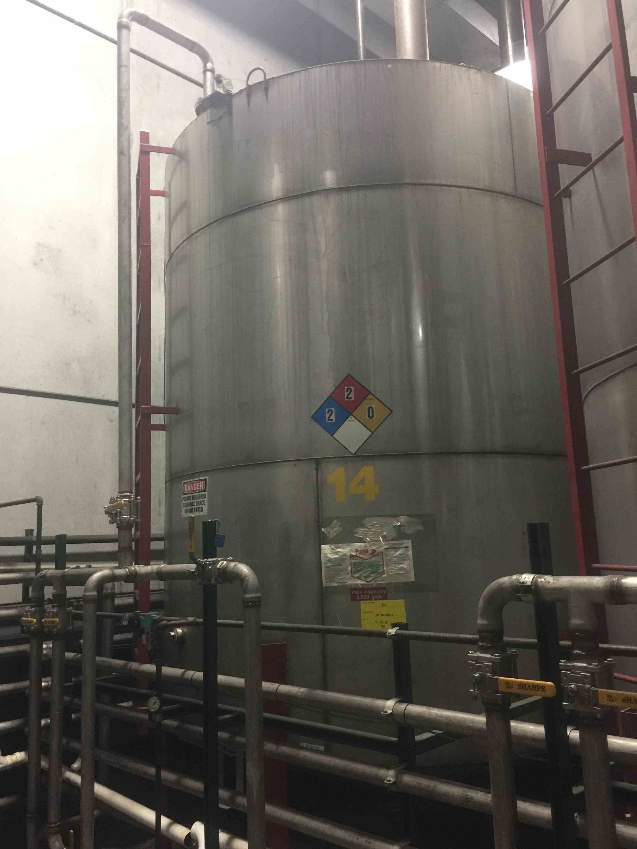 3500 Gal Stainless Steel Tank 15126 New Used and Surplus Equipment