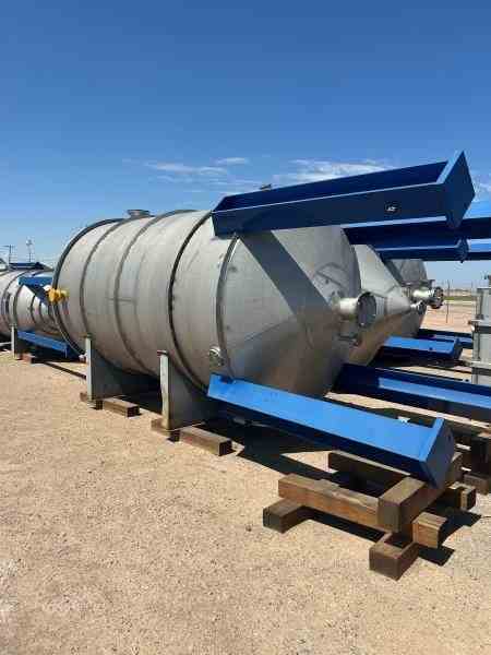 4500 Gal Equipromex 304 Stainless Steel Pressure Vessel