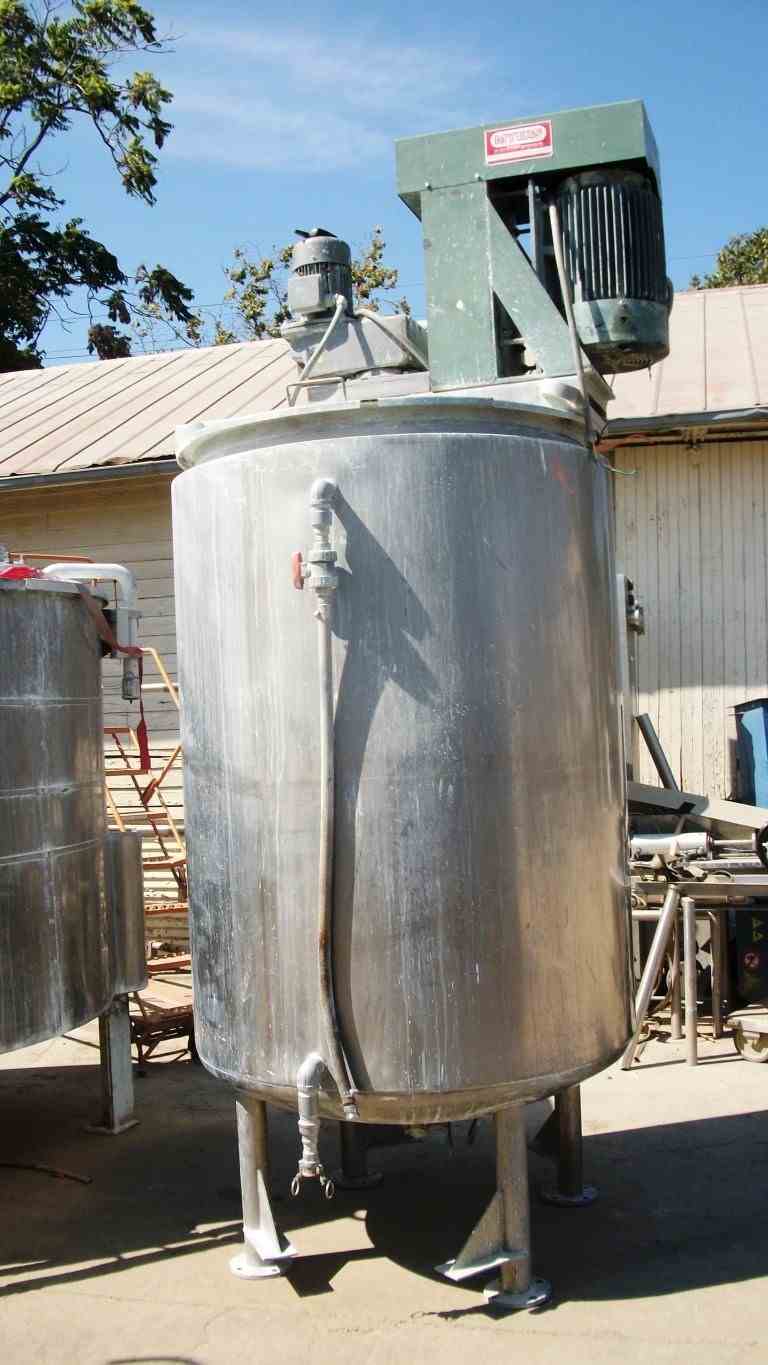 525 gallon galvanized pressure tank