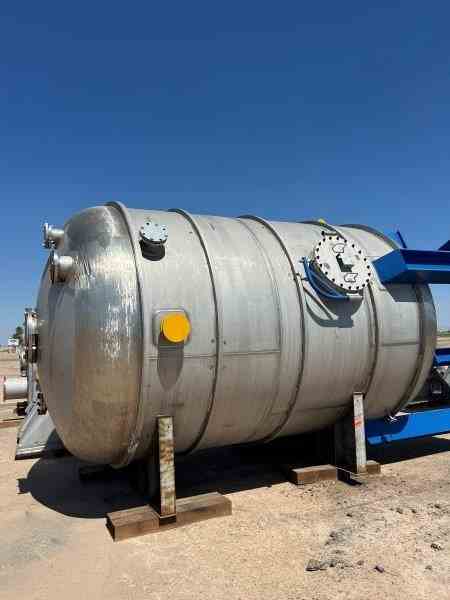 8900 Gal Equipromex 304L Stainless Steel Tank