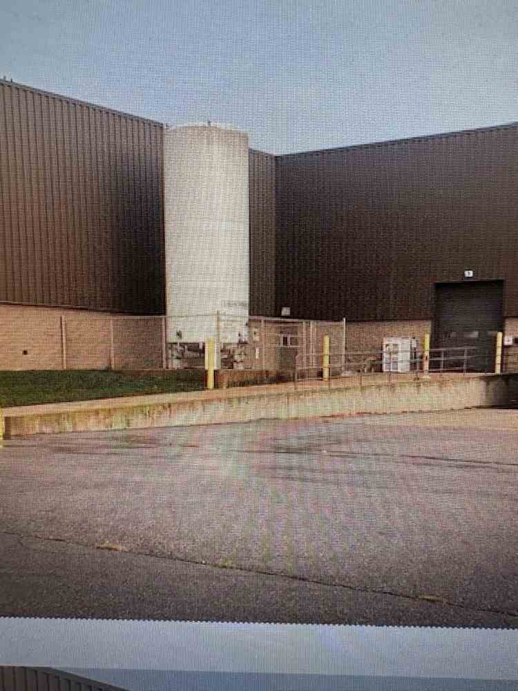 9000 Gal MVE Inc Vertical Carbon Steel Pressure Vessel