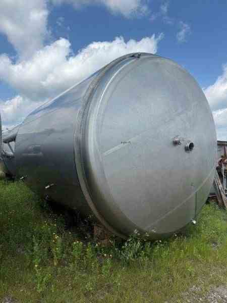 Mueller 8300 Gal Stainless Steel Tank