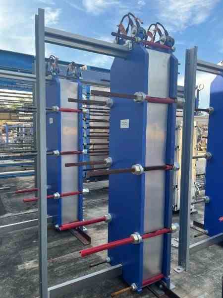 Unused 1600 Sq Ft Stainless Steel Plate Heat Exchanger