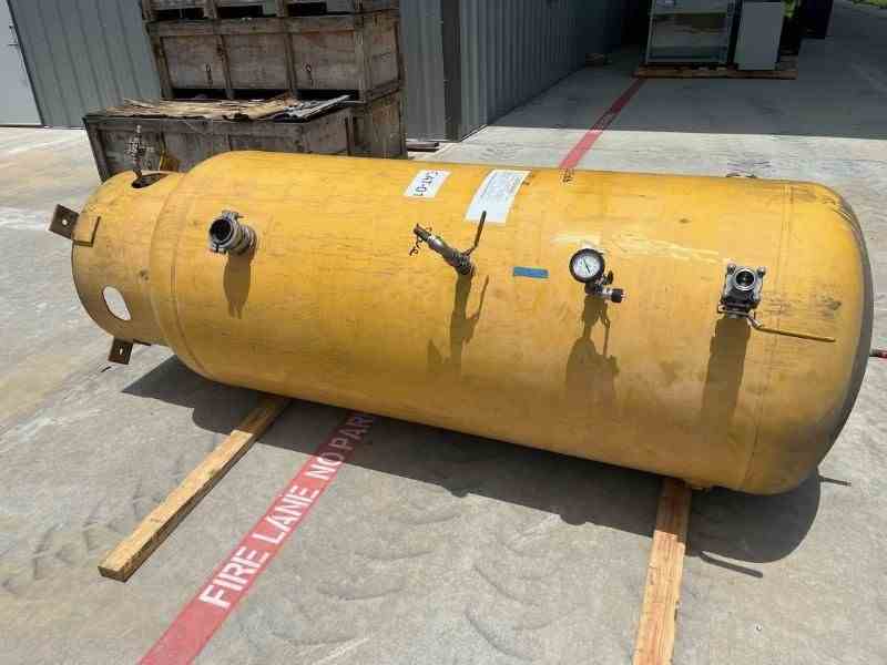 Used Vertical Carbon Steel Air Receiver