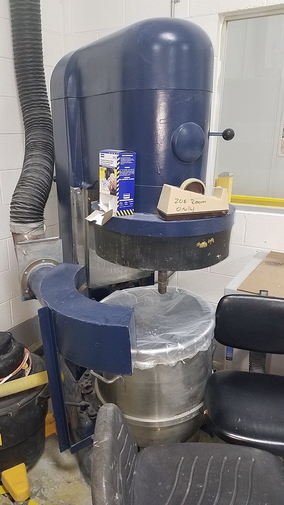 140 Quart Hobart Mixer V1401G 14563 New Used and