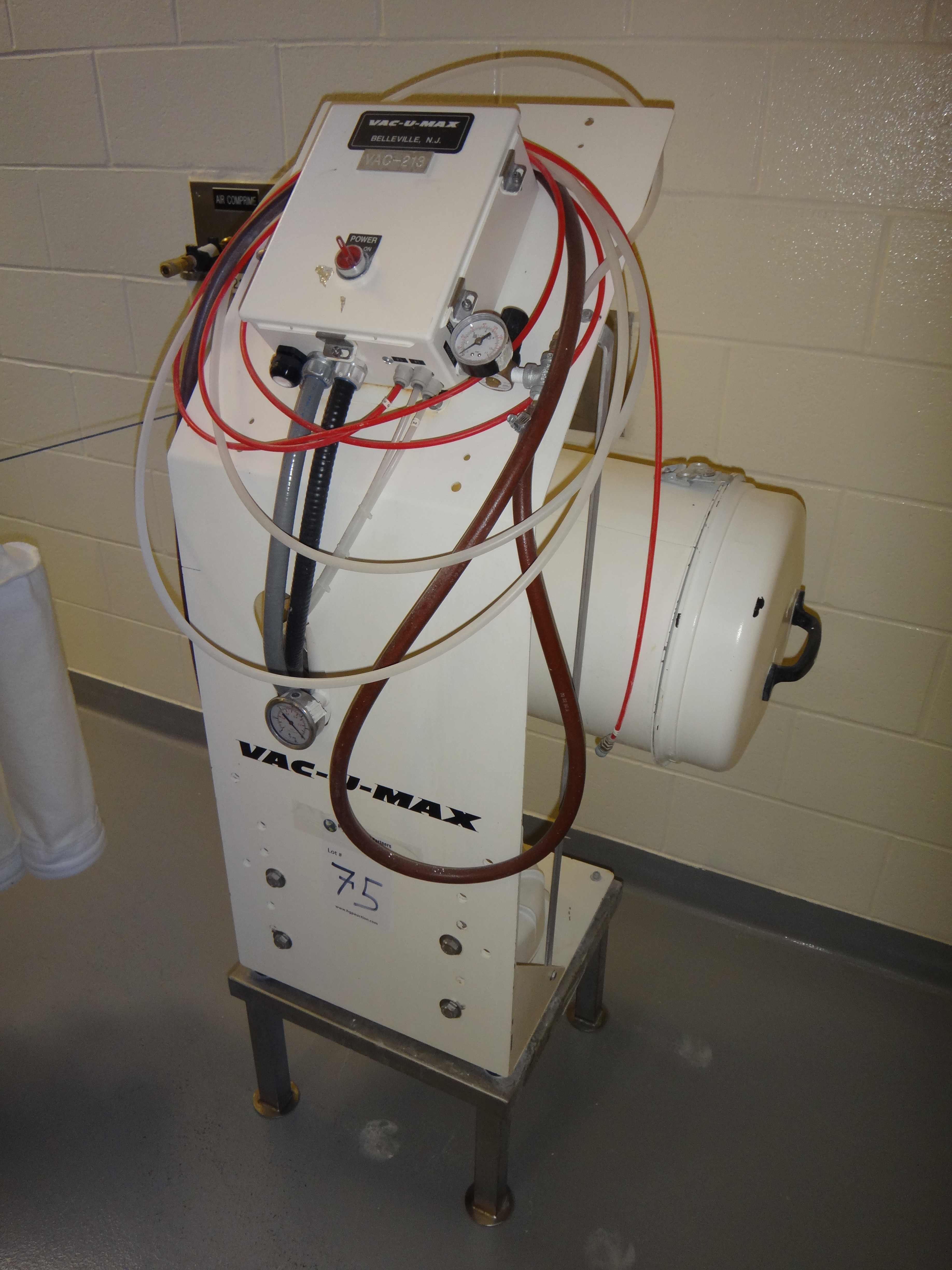 VacUMax N/A Equipment 7666 New Used and Surplus Equipment