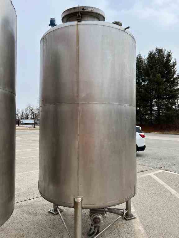1000 Gal Perry Products Stainless Steel Tank