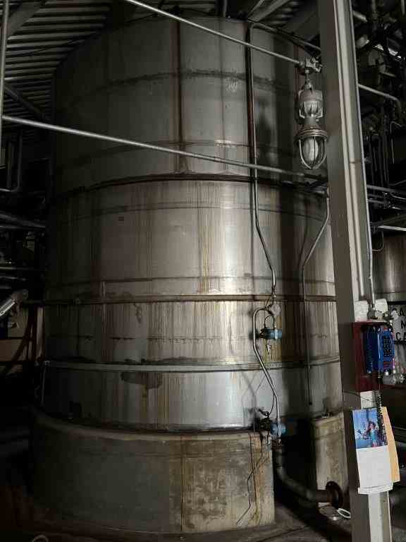 10000 Gal Perry Products Stainless Steel Tank