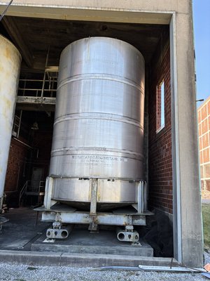 10000 Gal Perry Products Stainless Steel Tank