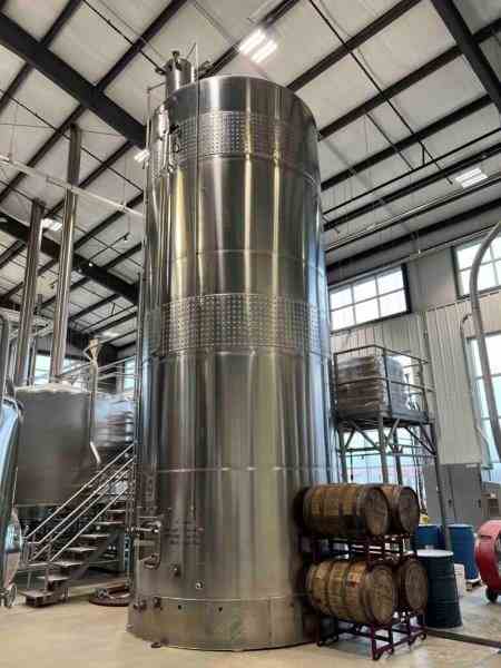 15200 Gal CSC Les Constructions Soudees Du Coteau Stainless Steel Tank