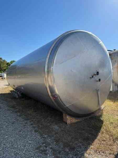 16600 Gallon Mueller Stainless Steel Tank