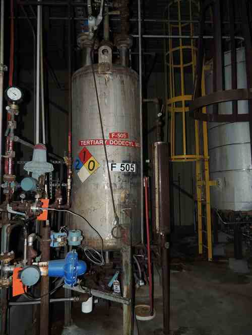 200 Gal Stainless Steel Tank