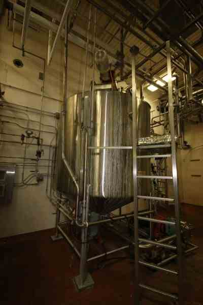 2000 Gal DCI Stainless Steel Tank