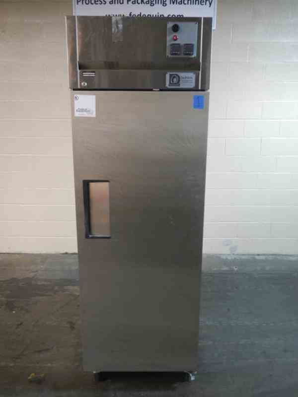 24 Cu Ft Darwin Incubator