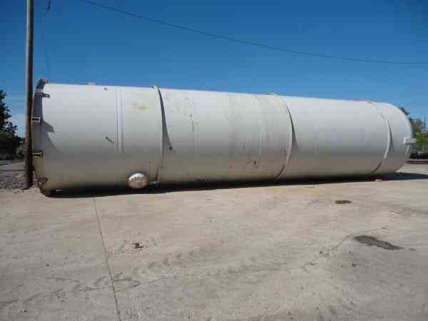 35000-gal-brown-vertical-carbon-steel-pressure-vessel