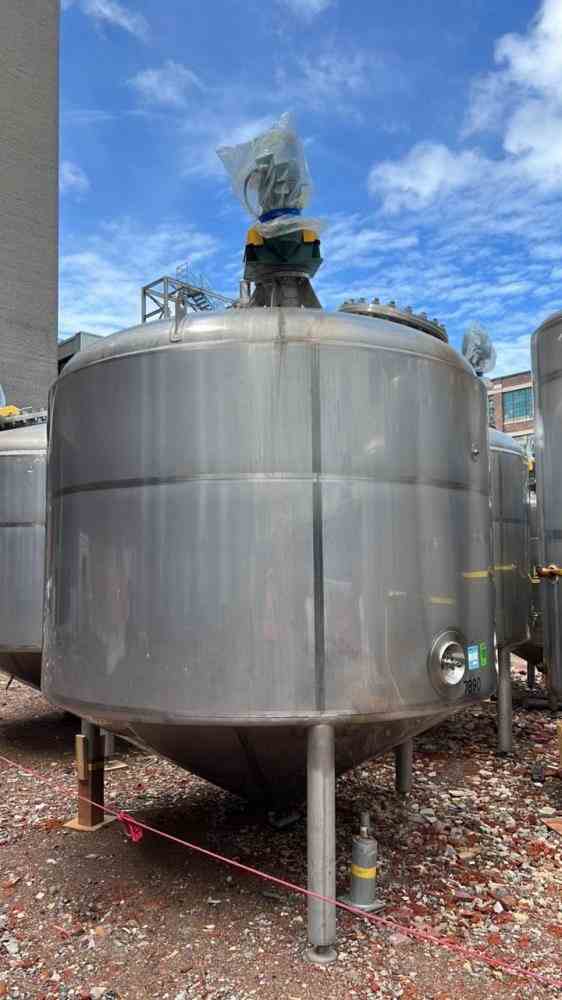 4000-gal-falco-stainless-steel-tank