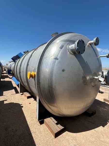 4800 Gallon Equipromex 304 Stainless Steel Tank