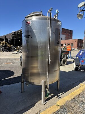 500 Gal Cherry-Burrell Stainless Steel Tank