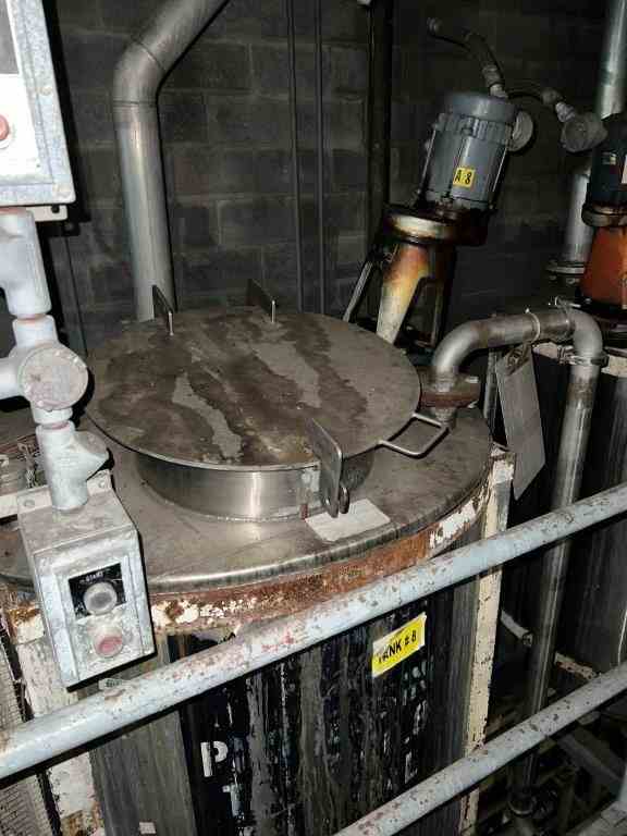 Stainless Steel Tank - 550 Gallon