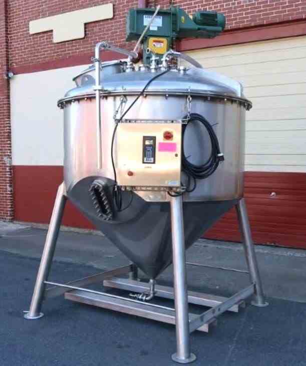 800-gal-peterson-custom-stainless-stainless-steel-tank