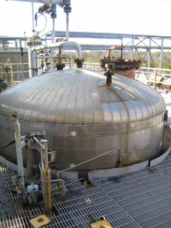 8700 Gal Mississippi Tank Co. Vertical Carbon Steel Pressure Vessel