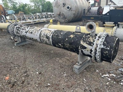 905 Sq Ft Atlas Stainless Steel Shell & Tube Heat Exchanger
