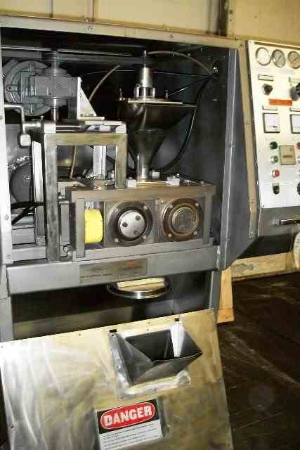 Fitzpatrick L-80 Chilsonator / Roller Compactor