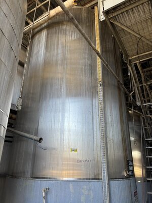 Stainless Steel Tank - 11000 Gallon
